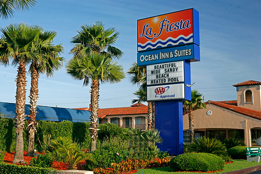 La Fiesta Entrance on A1A Beach Blvd