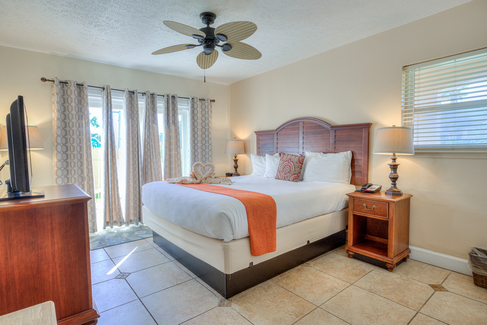 Private king bedroom